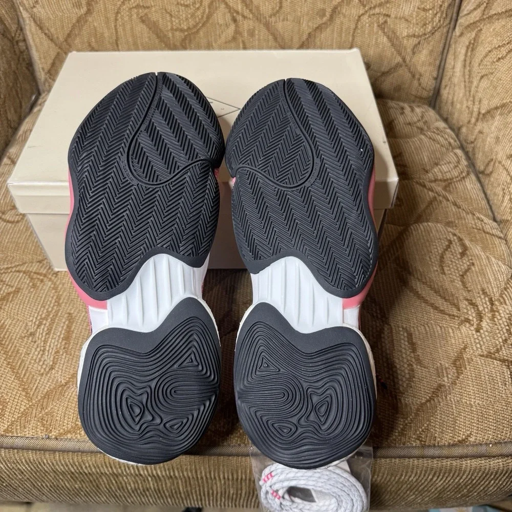 Adidas Pharrell William Crazy BYW LVL X‎ Ambition Sneakers US 10 Pink White Lace